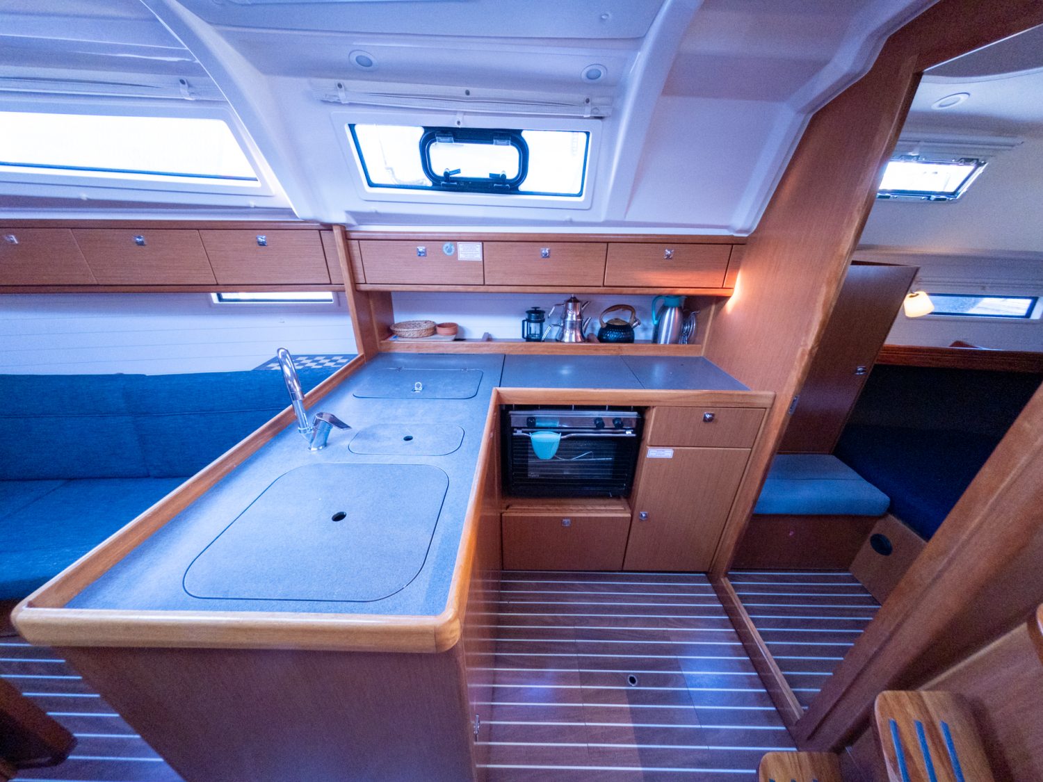 Bavaria Cruiser 37 Almira 7