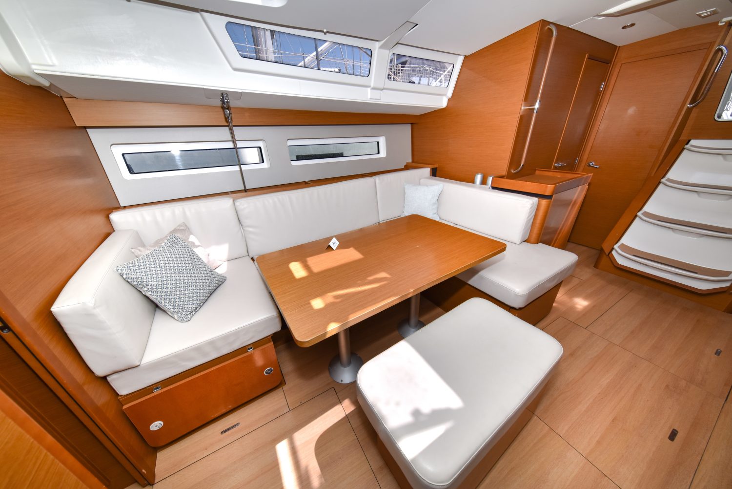 Sun Odyssey 490 Swannabe 58