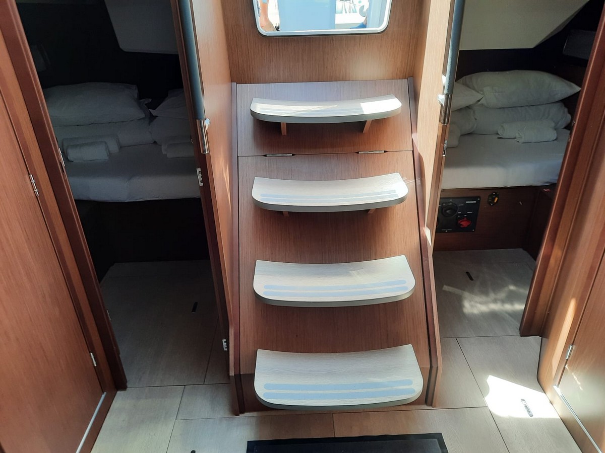 Oceanis 40.1 ALBIUS 4