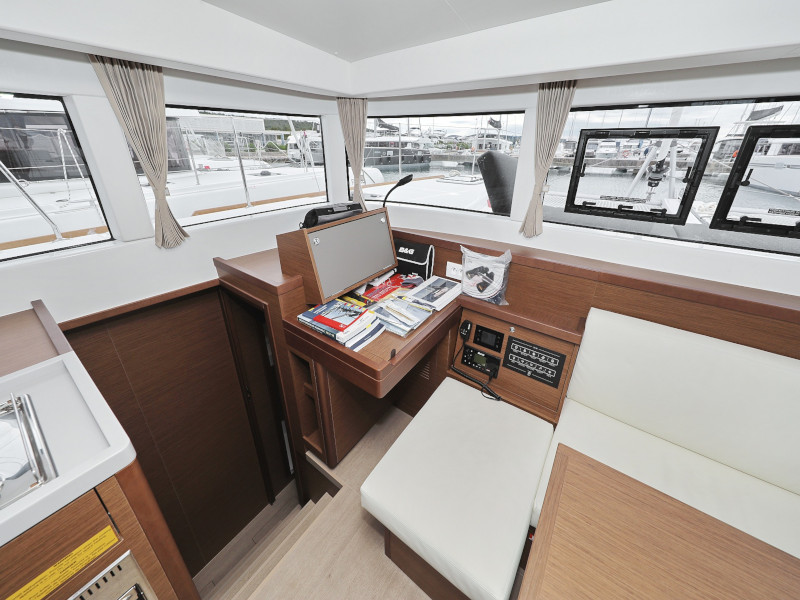 Lagoon 40 LANCELOT 8